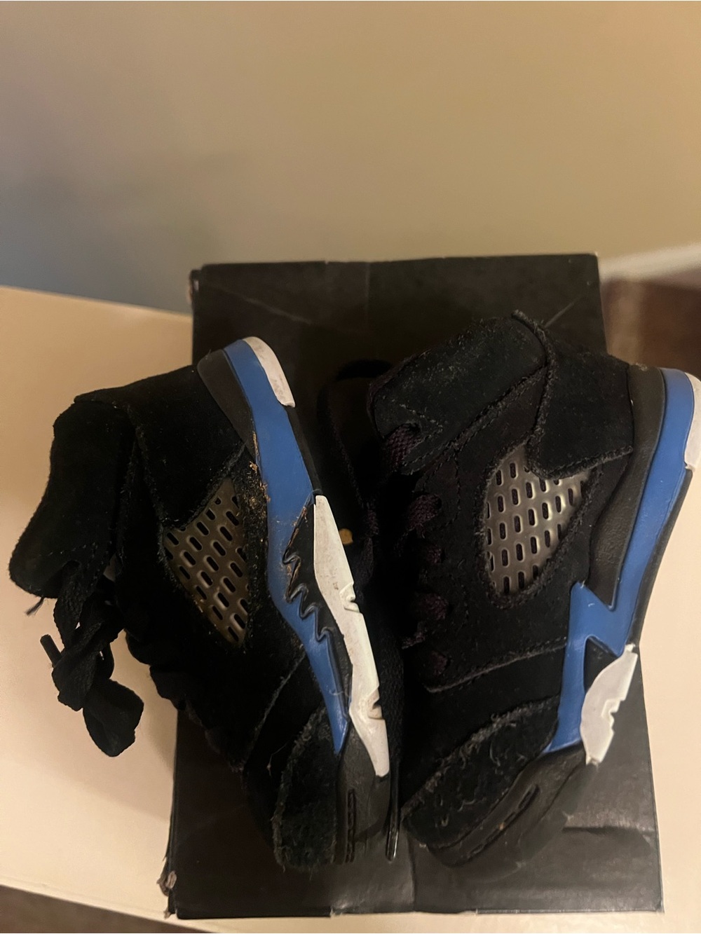 JORDAN 5 RETRO (TD)
BLACK/RACER BLUE
NOIR/BLEU COUREUR
5c